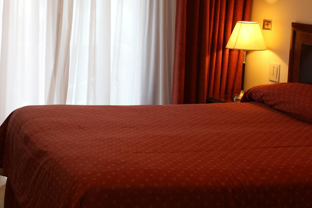 Hotel Amsterdam 마르델플라타 외부 사진